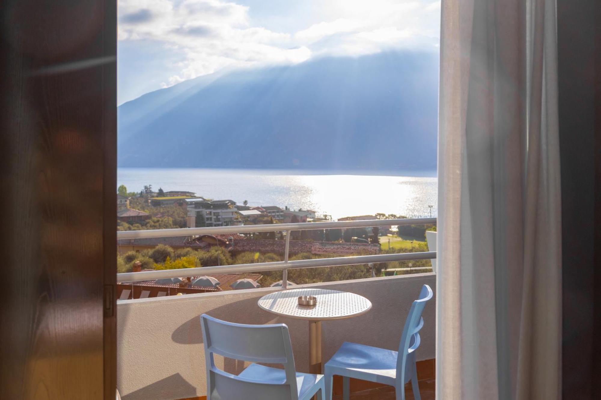 Aria Life Hotel Limone sul Garda Dış mekan fotoğraf