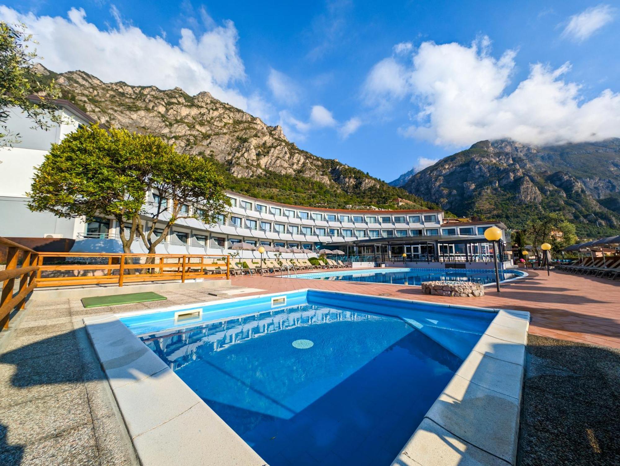 Aria Life Hotel Limone sul Garda Dış mekan fotoğraf